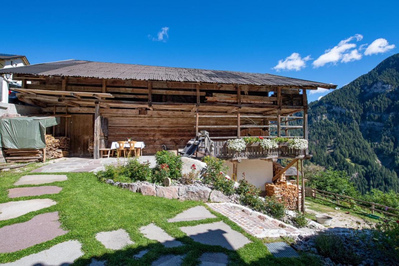 אורטיסיי Agriturismo Apartments Tuene מראה חיצוני תמונה